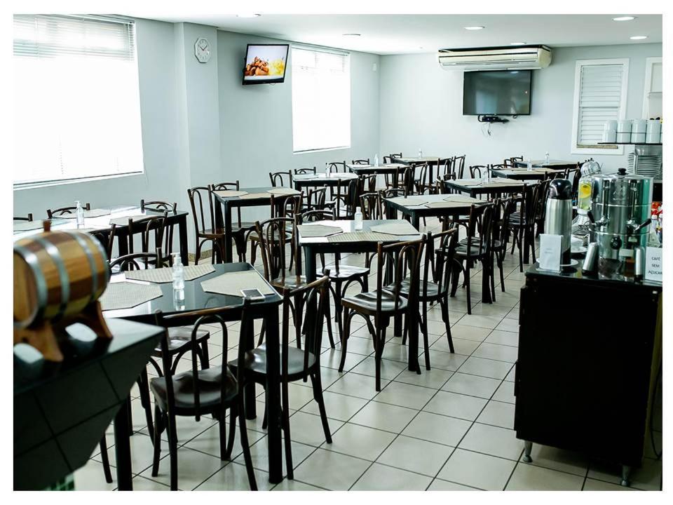 Steel Valley Hotel إيباتينجا المظهر الخارجي الصورة