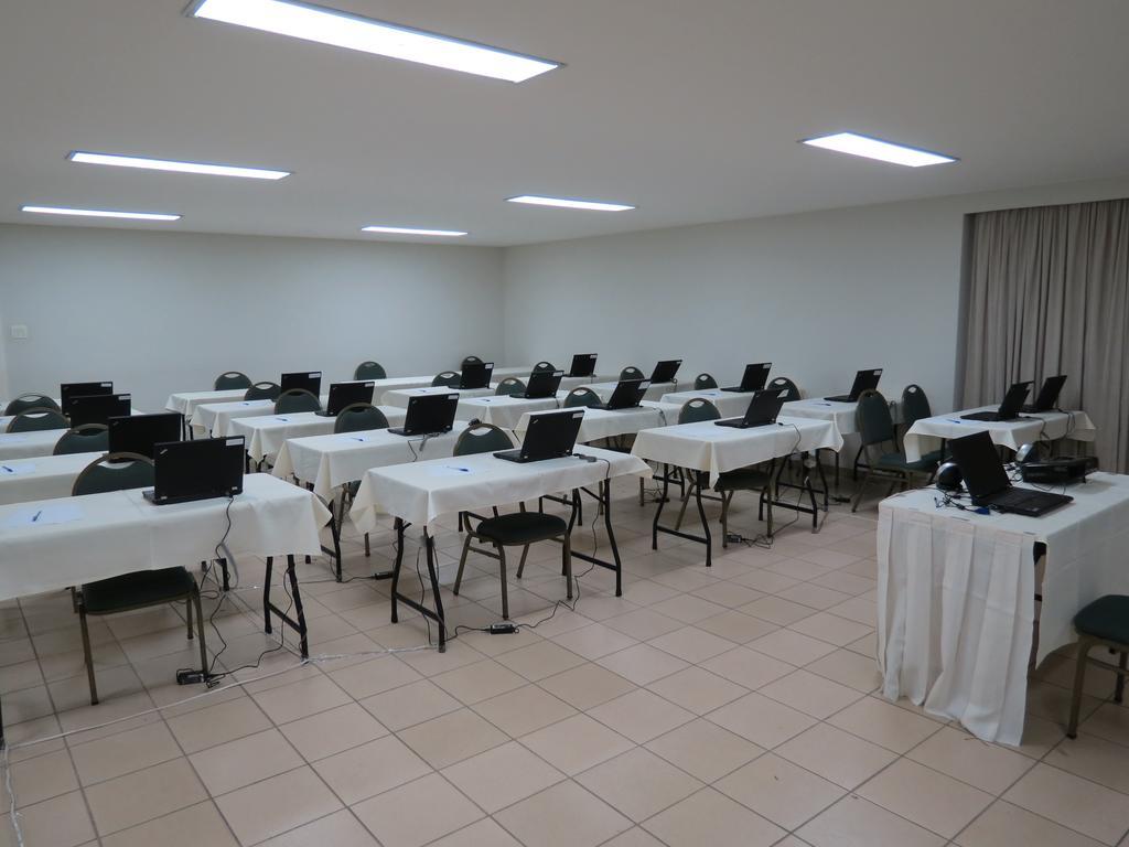 Steel Valley Hotel إيباتينجا المظهر الخارجي الصورة